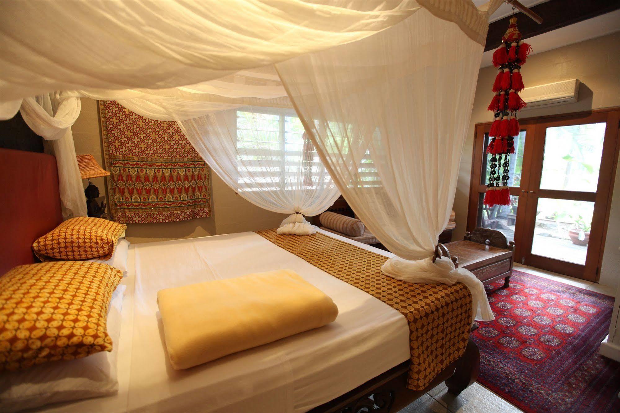 Mai Tai Resort Cassowary Exterior photo